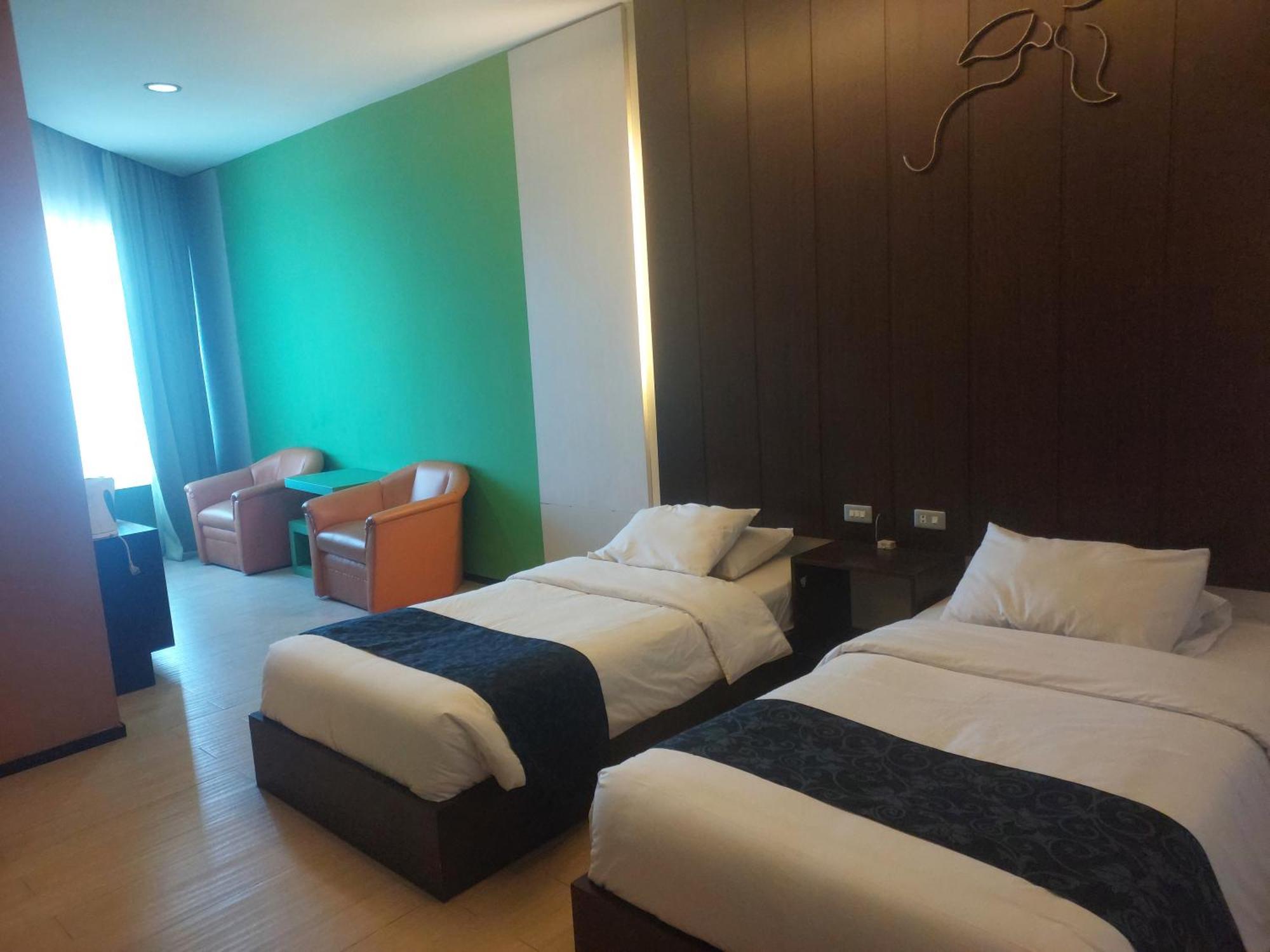 Hotel New Puri Garden Bandara Semarang Exterior foto